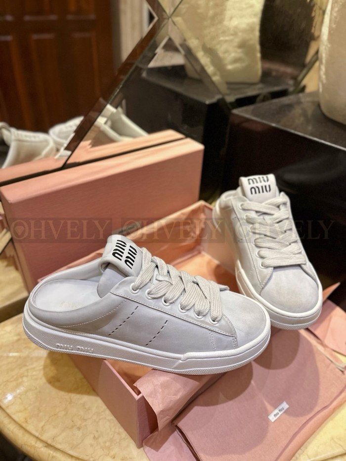 미우미우 블리치드 가죽 스니커즈 뮬