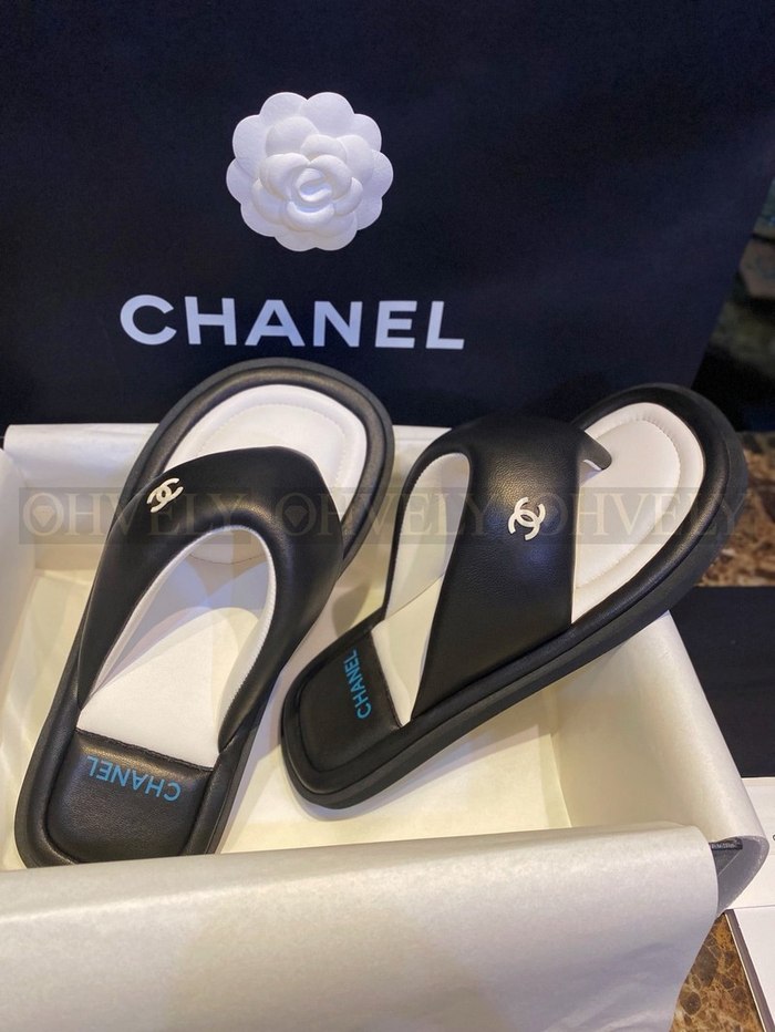 샤넬 CC 로고 램스킨 플립플랍