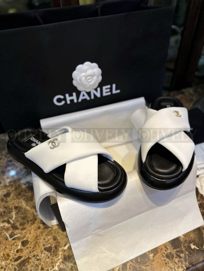 샤넬 골드 메탈 패브릭 뮬