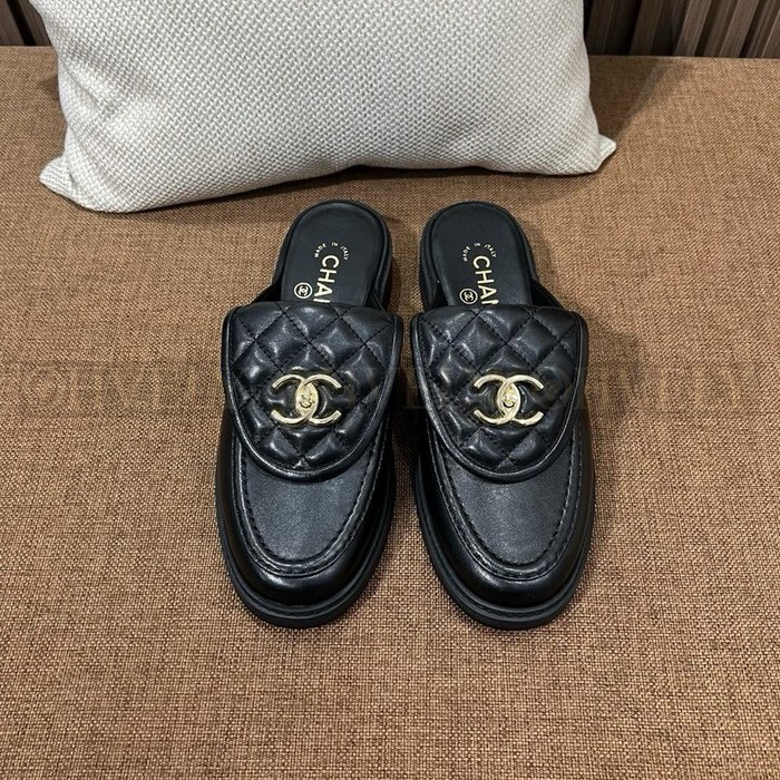 샤넬 턴락 퀄팅 뮬 슬리퍼