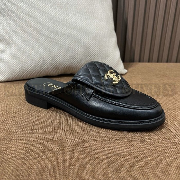 샤넬 턴락 퀄팅 뮬 슬리퍼