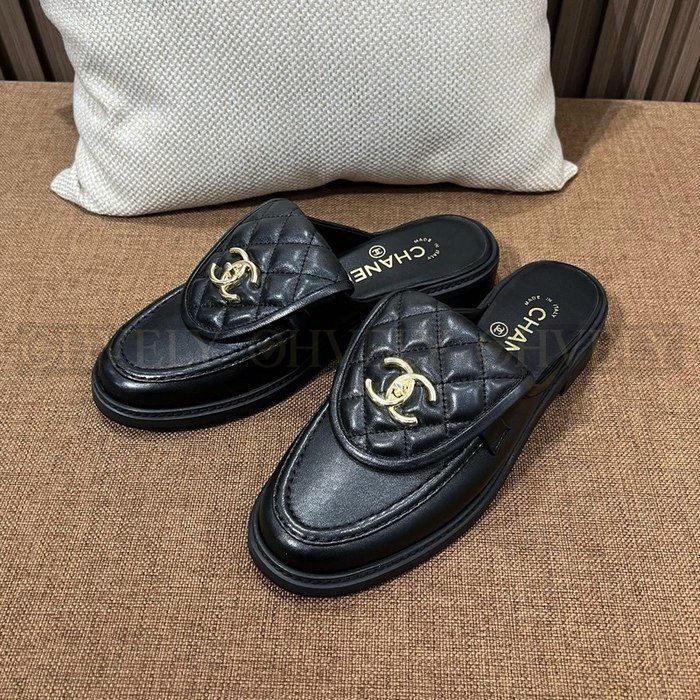 샤넬 턴락 퀄팅 뮬 슬리퍼