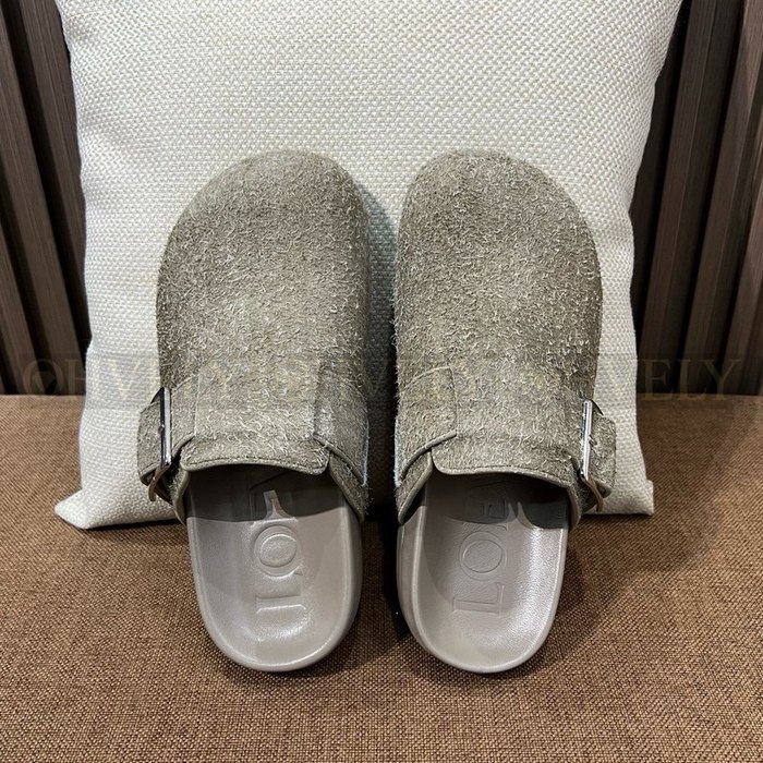 로에베 이즈 버클 뮬