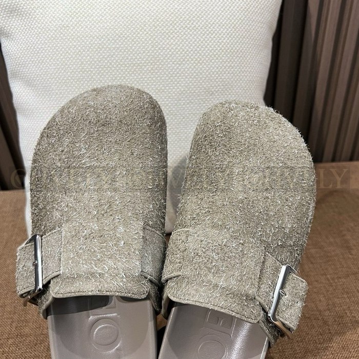 로에베 이즈 버클 뮬