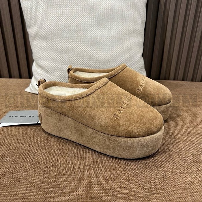 발렌시아가 뮬 슬리퍼