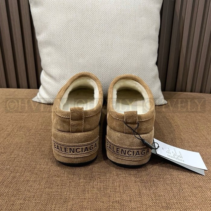 발렌시아가 뮬 슬리퍼