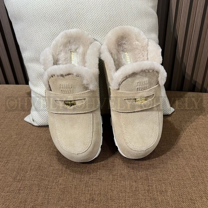 미우미우 스웨이드 뮬