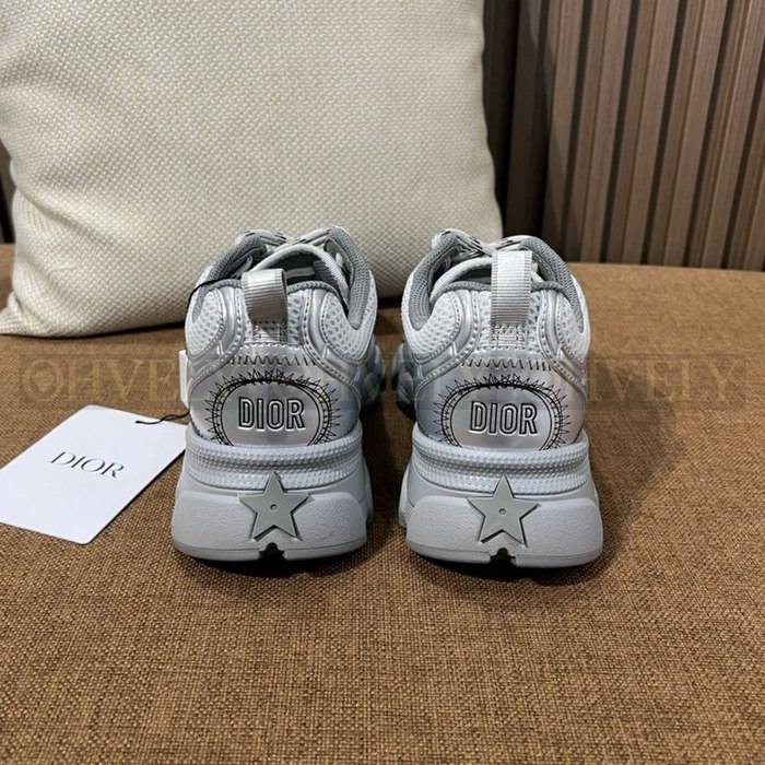 디올 크로노 스니커즈 실버