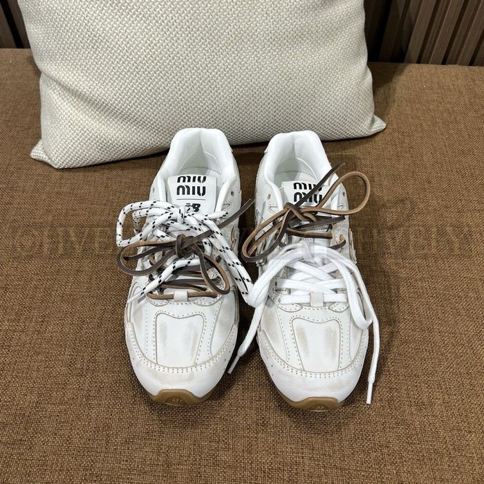 미우미우 X 뉴발란스 530 SL 가죽 스니커즈