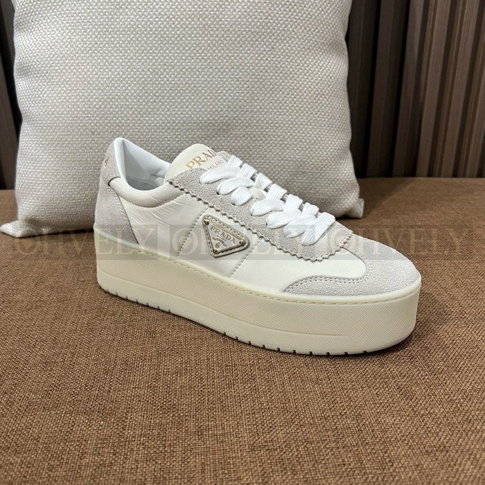 프라다 다운타운 볼드 나파 스니커즈