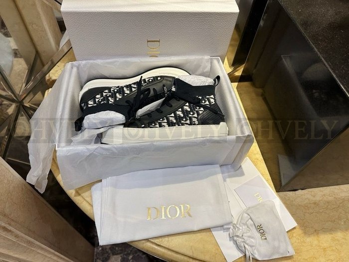 디올 워크 앤 디올 플랫폼 미드탑 스니커즈