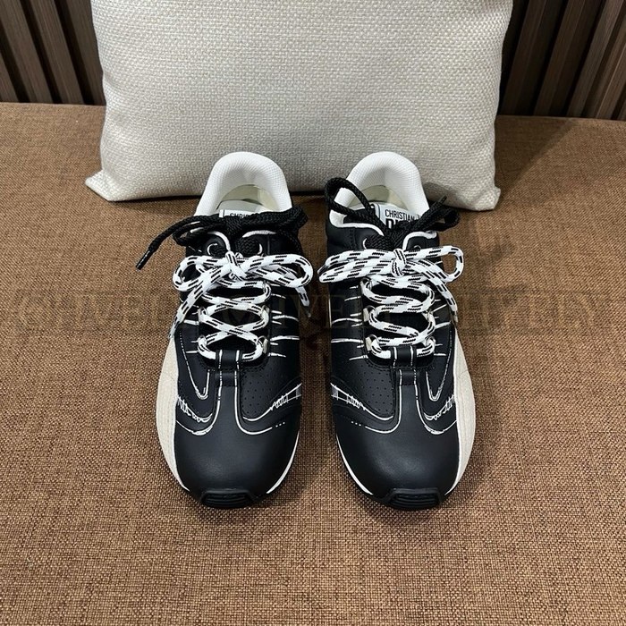 디올 디 스케치 스니커즈