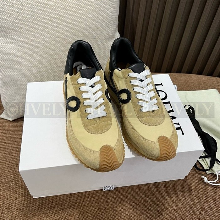 로에베 플로우 러너 스니커즈