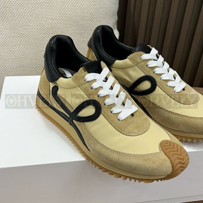 로에베 플로우 러너 스니커즈