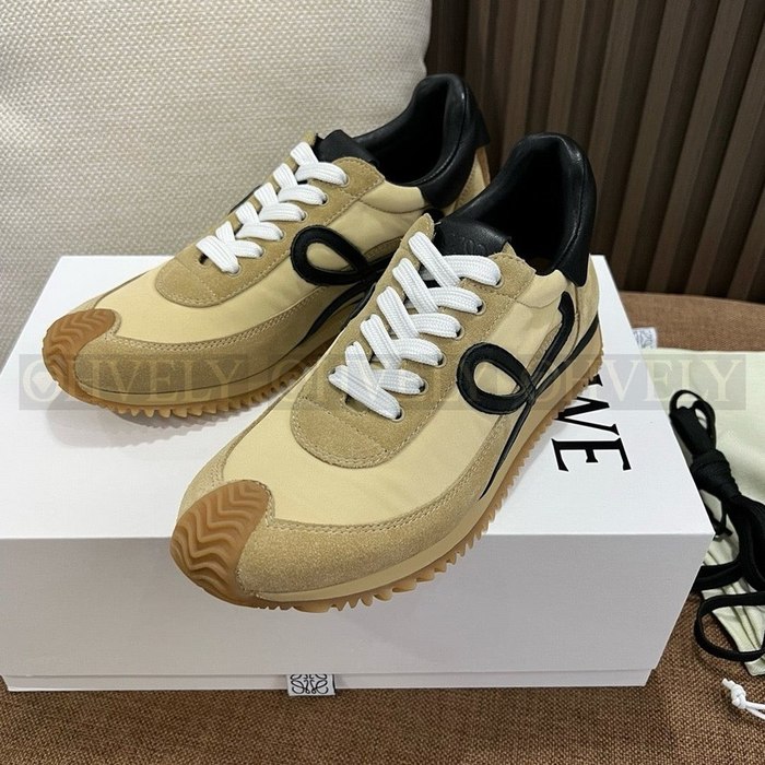 로에베 플로우 러너 스니커즈