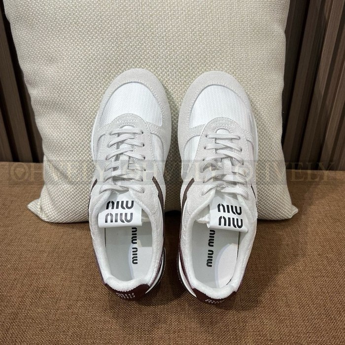 미우미우 김나지움 스웨이드 스니커즈