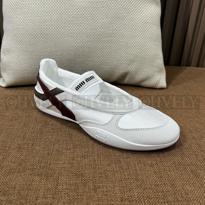 미우미우 김나지움 테크니컬 발레리나