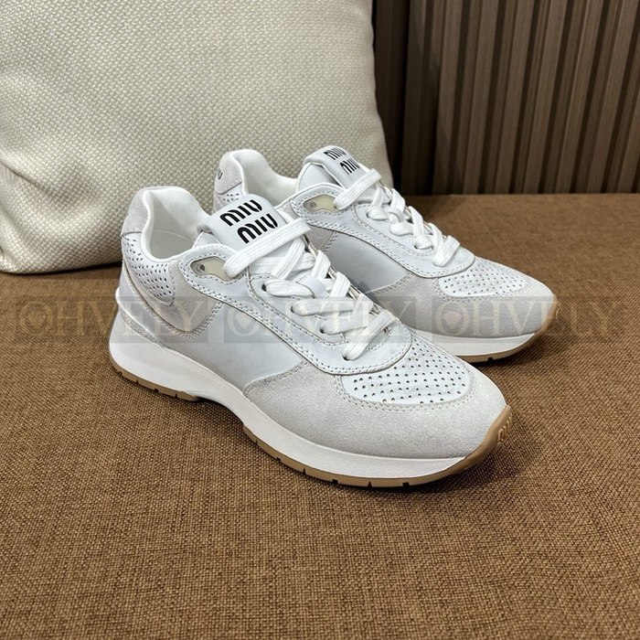 미우미우 퍼퍼레이터드 로우 탑 스니커즈