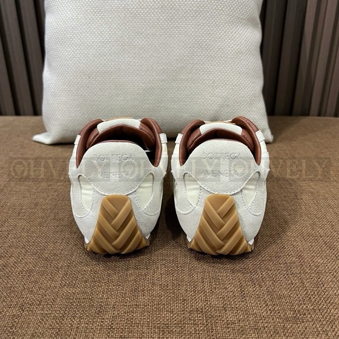 보테가베네타 오르빗 플래시 스웨이드 트리밍 스니커즈