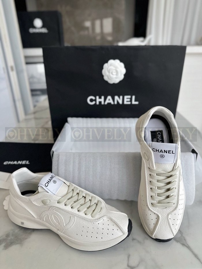 샤넬 25 크루즈 스니커즈