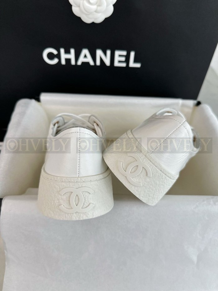샤넬 CC 로고 스니커즈