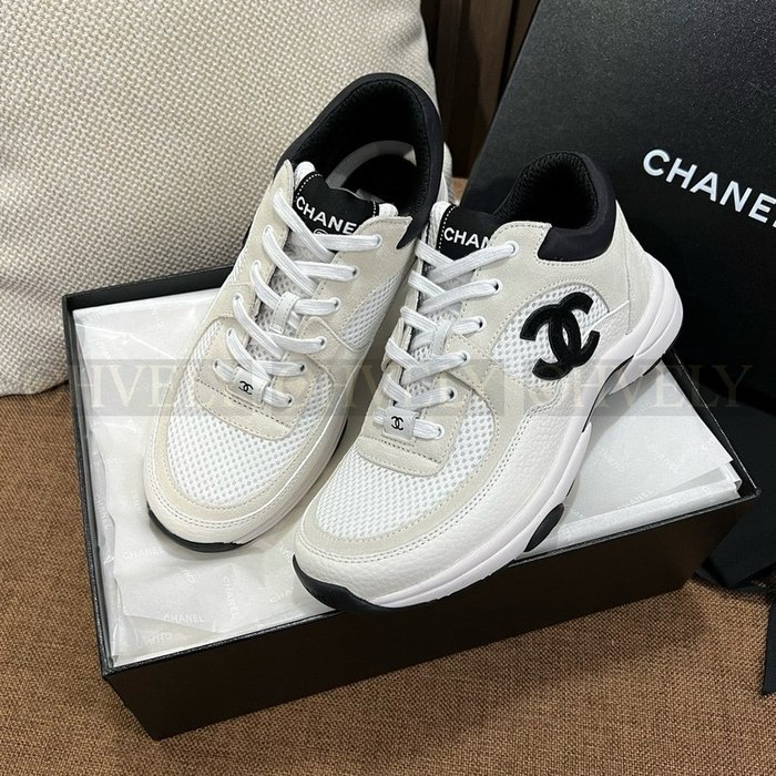 샤넬 메쉬 스웨이드 스니커즈