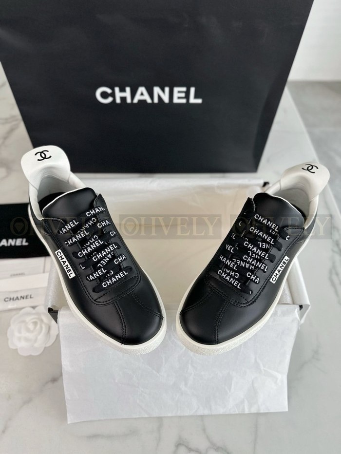 샤넬 슈레이스 스니커즈