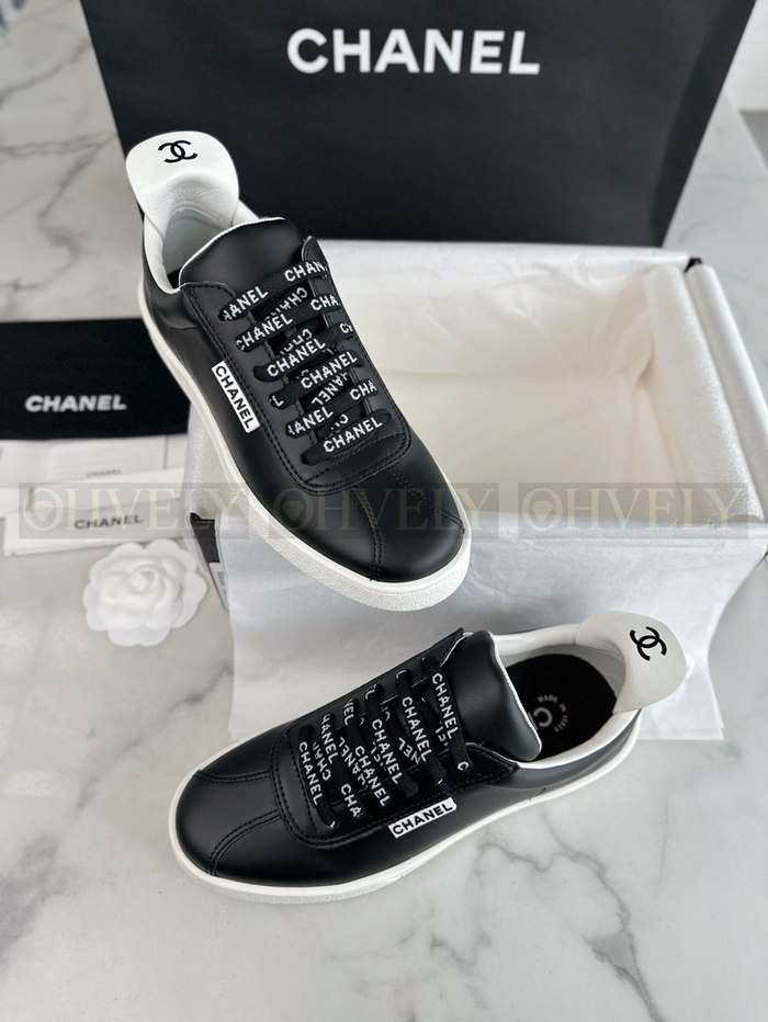 샤넬 슈레이스 스니커즈
