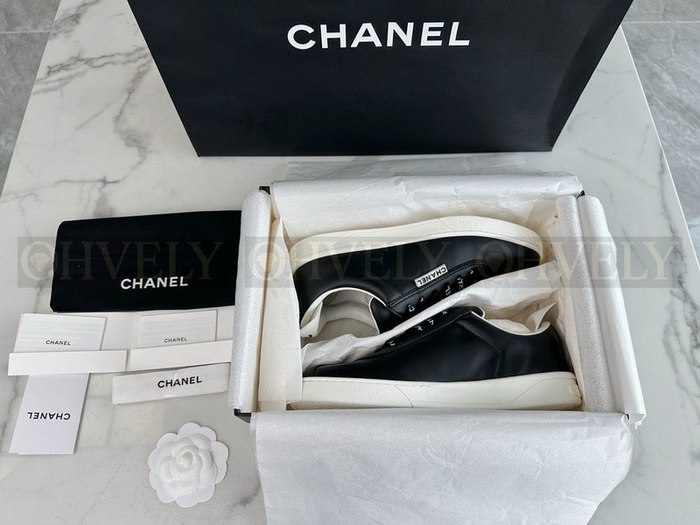 샤넬 슈레이스 스니커즈