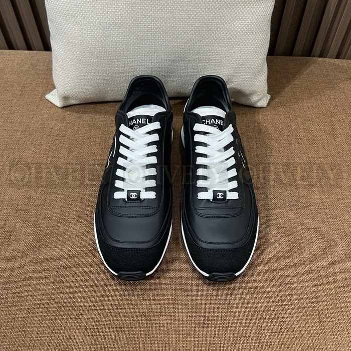 샤넬 카프스킨 벨벳 스니커즈