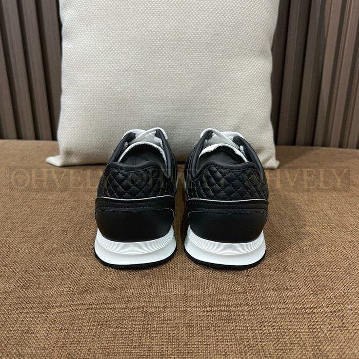 샤넬 카프스킨 벨벳 스니커즈