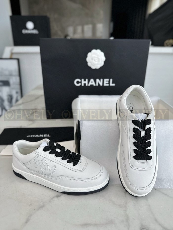 샤넬 카프스킨 스니커즈