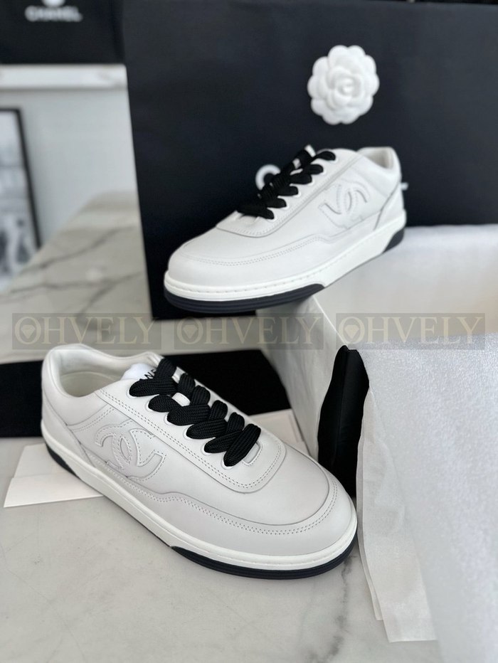 샤넬 카프스킨 스니커즈