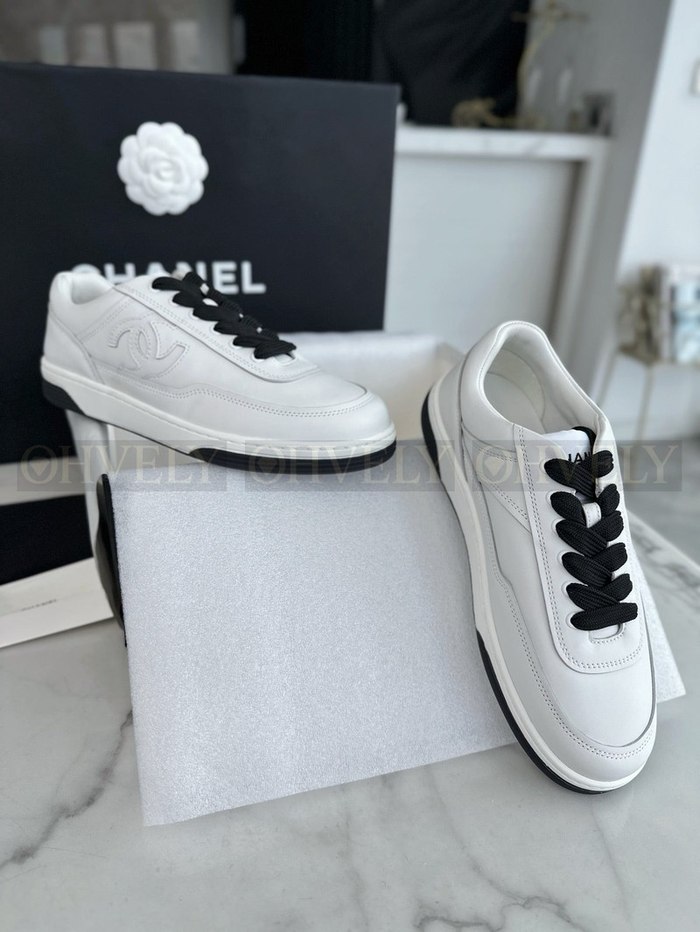샤넬 카프스킨 스니커즈