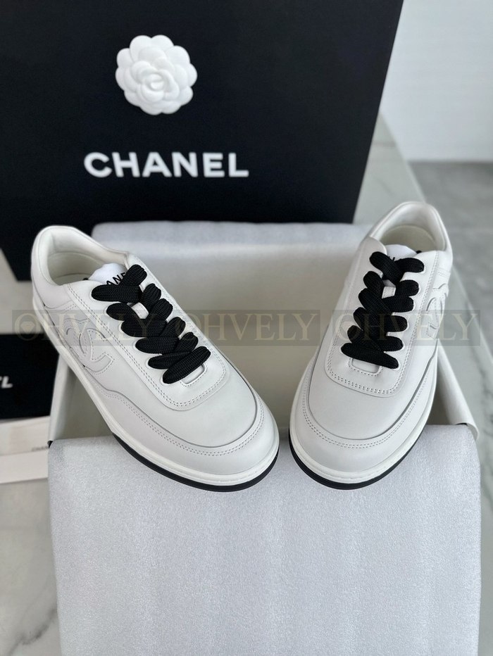 샤넬 카프스킨 스니커즈