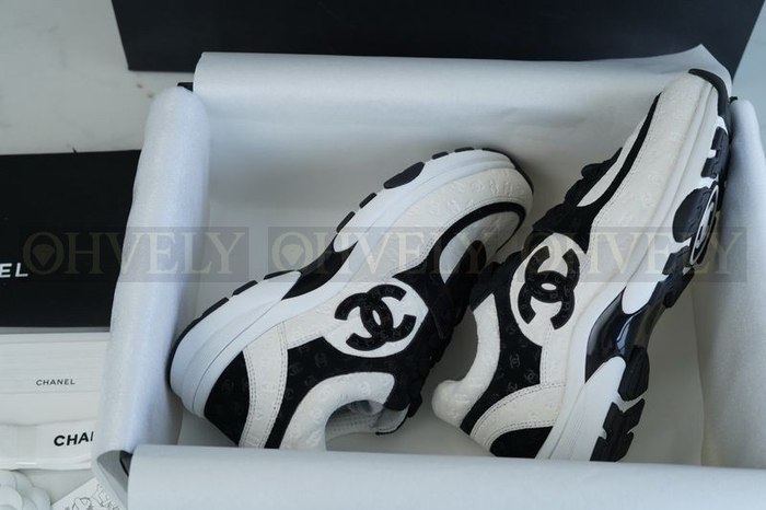 샤넬 프린티드 크루즈 스니커즈