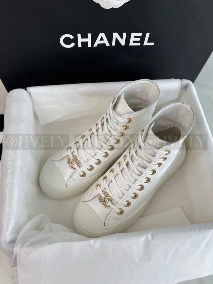 샤넬 하이탑 스니커즈