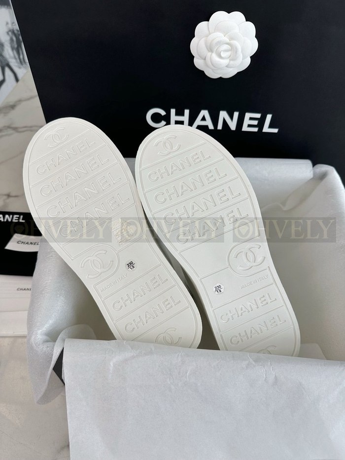 샤넬 하이탑 스니커즈