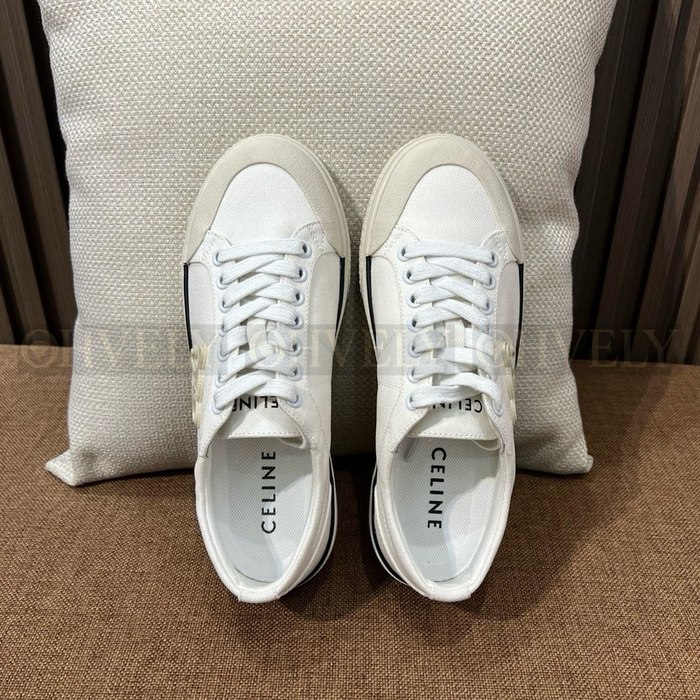 셀린느 트리옹프 앨런 스니커즈