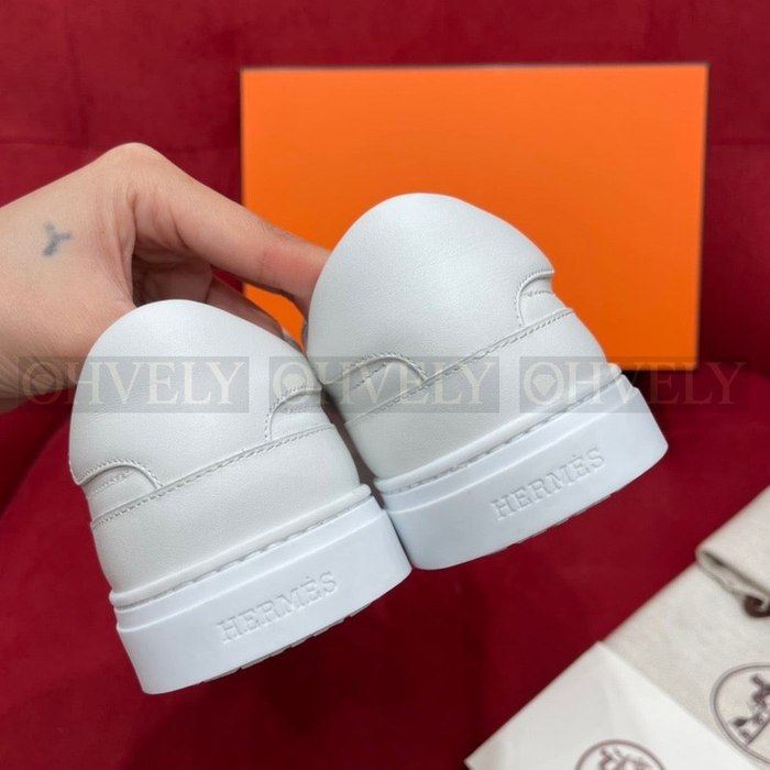 에르메스 데이 스니커즈