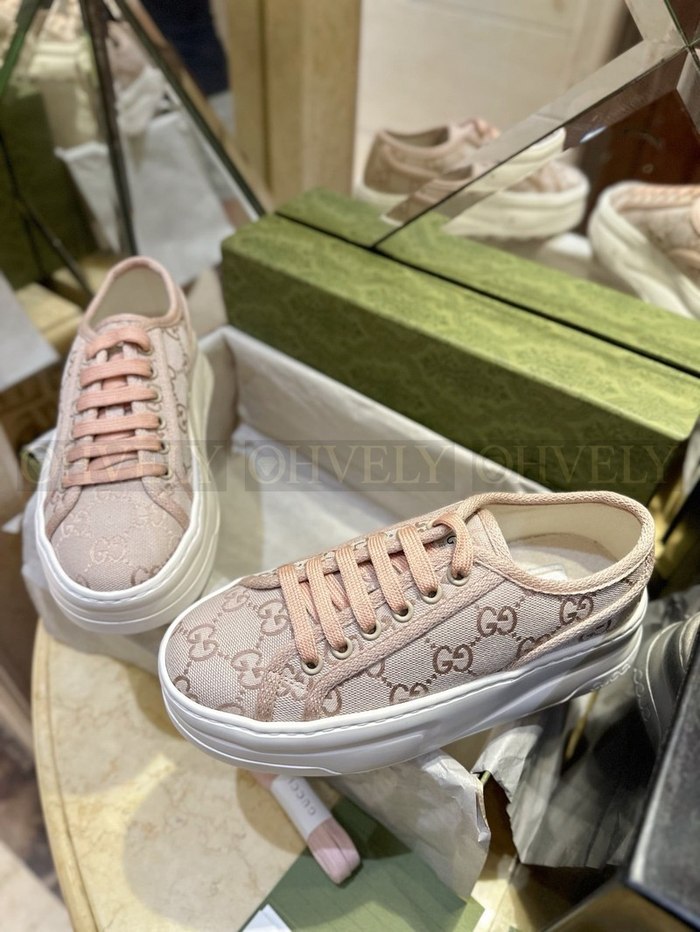 구찌 GG 청키 솔 스니커즈