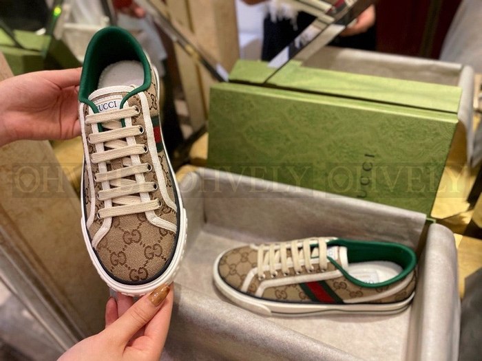 구찌 gg 테니스 1977 스니커즈