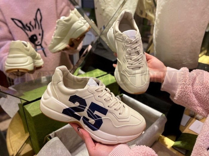 구찌 X 디즈니 도날드 덕 에이스 스니커즈