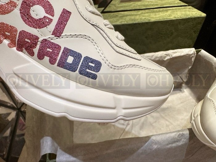 구찌 라이톤 러브 퍼레이드 스니커즈