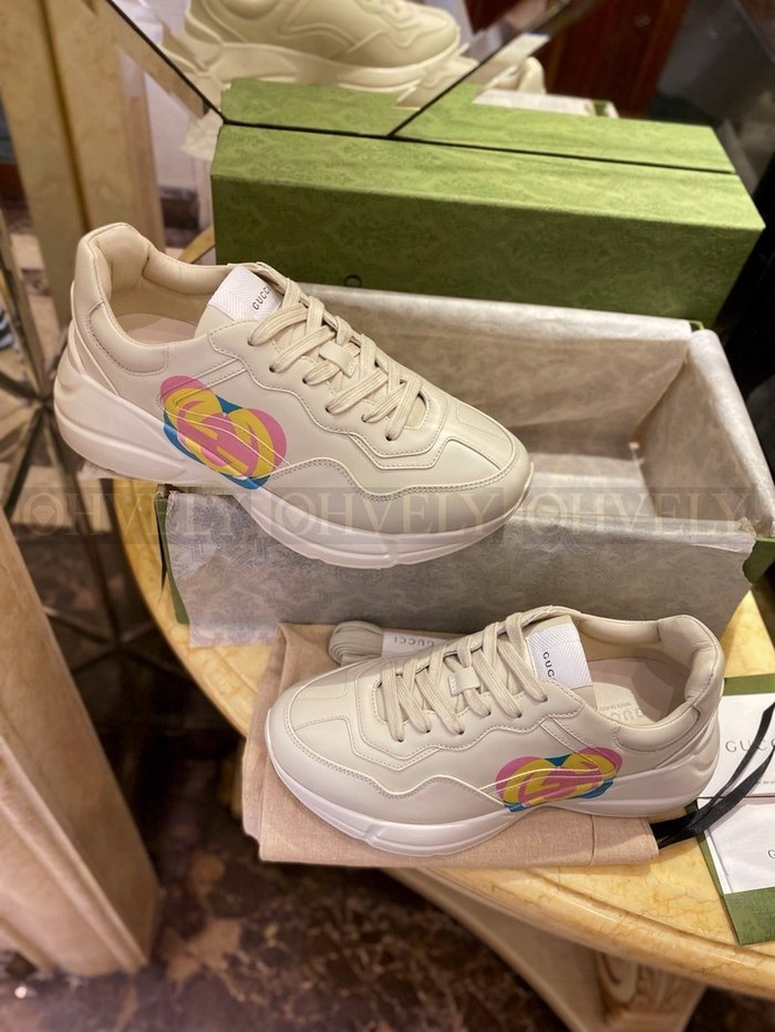 구찌 라이톤 하트 인터로킹 G 스니커즈
