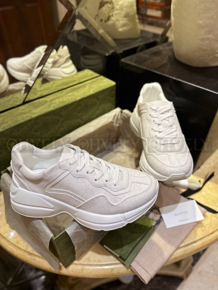 구찌 라이톤 화이트 GG 슈프림 스니커즈
