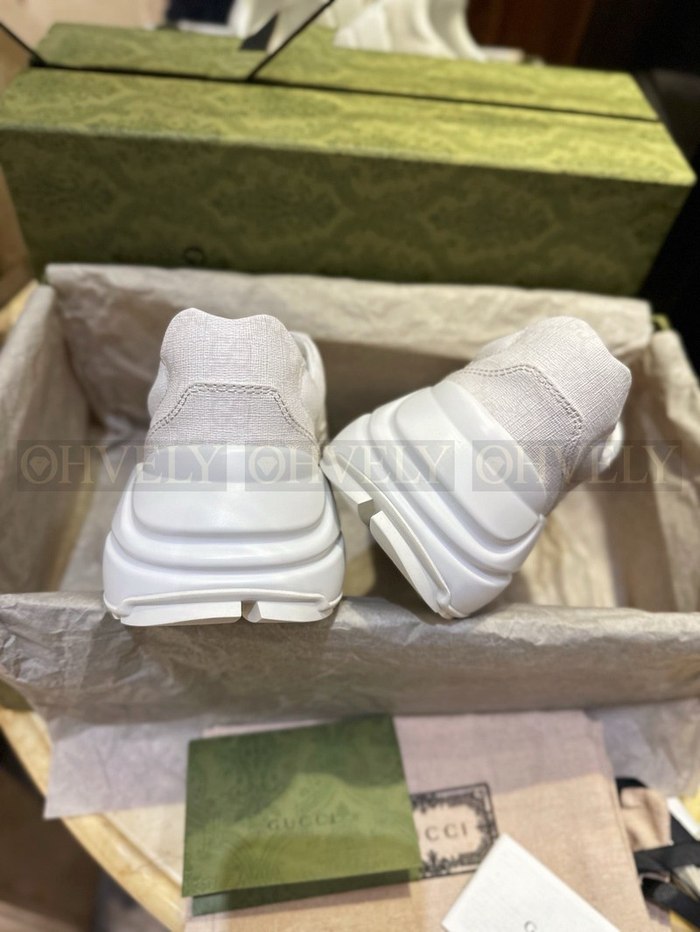 구찌 라이톤 화이트 GG 슈프림 스니커즈