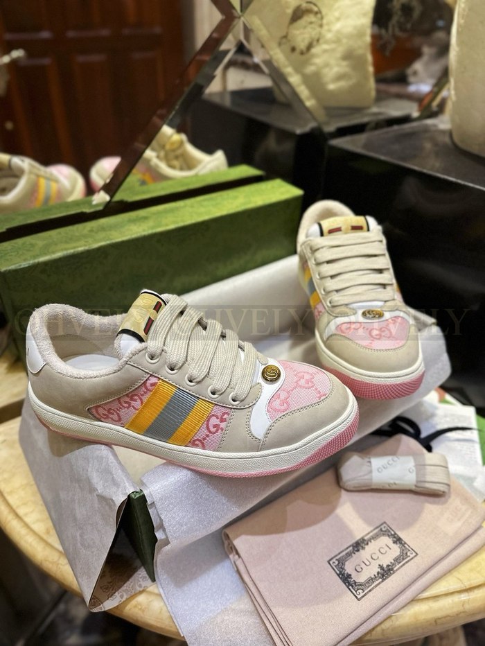 구찌 스크리너 GG 스니커즈