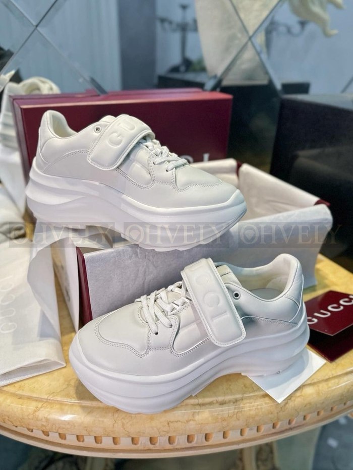 구찌 웨이브 웨지힐 스니커즈