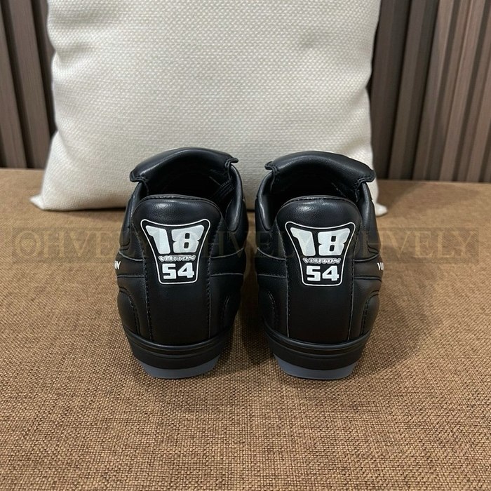 루이비통 LV 풋 프린트 사커 스니커즈